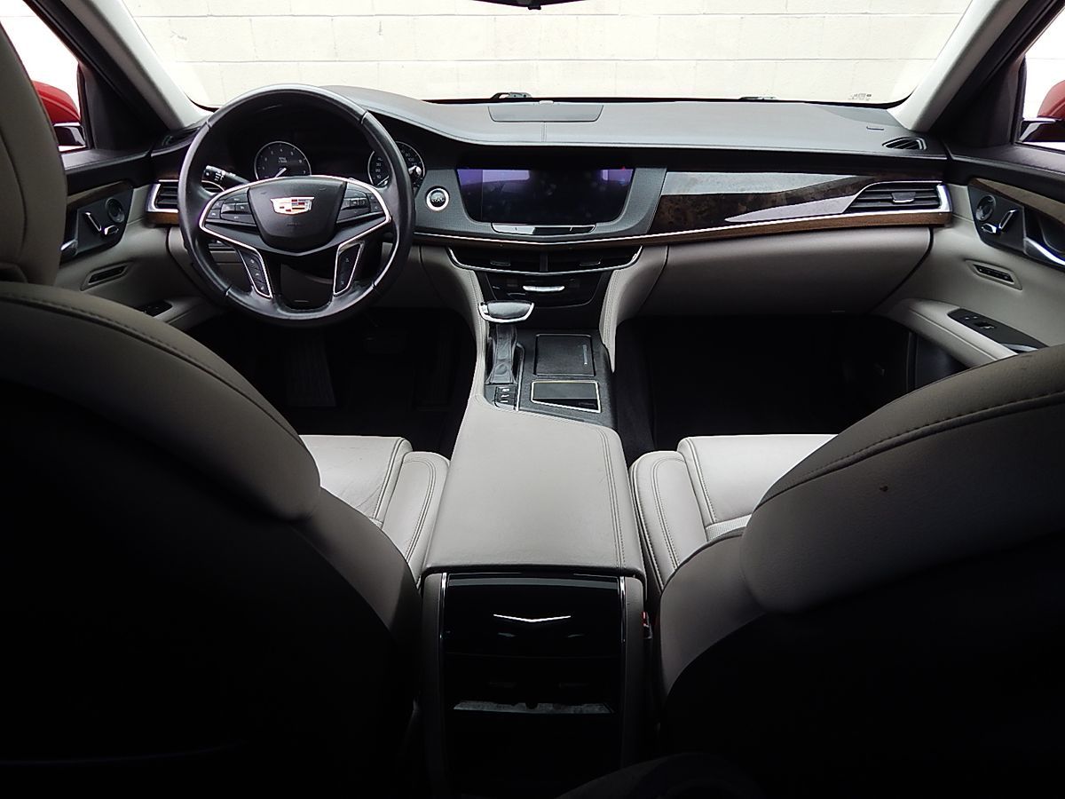 Cadillac CT6 photo 27