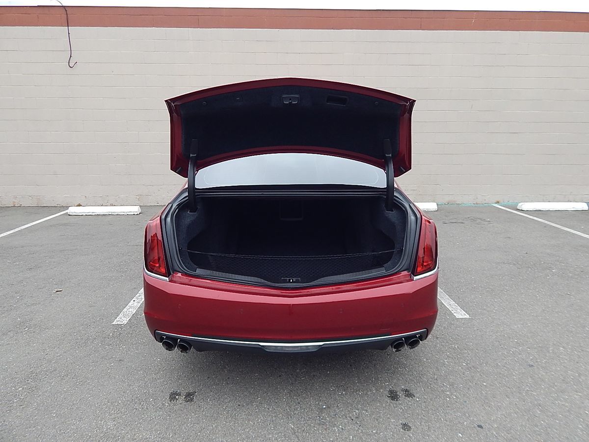 Cadillac CT6 photo 42