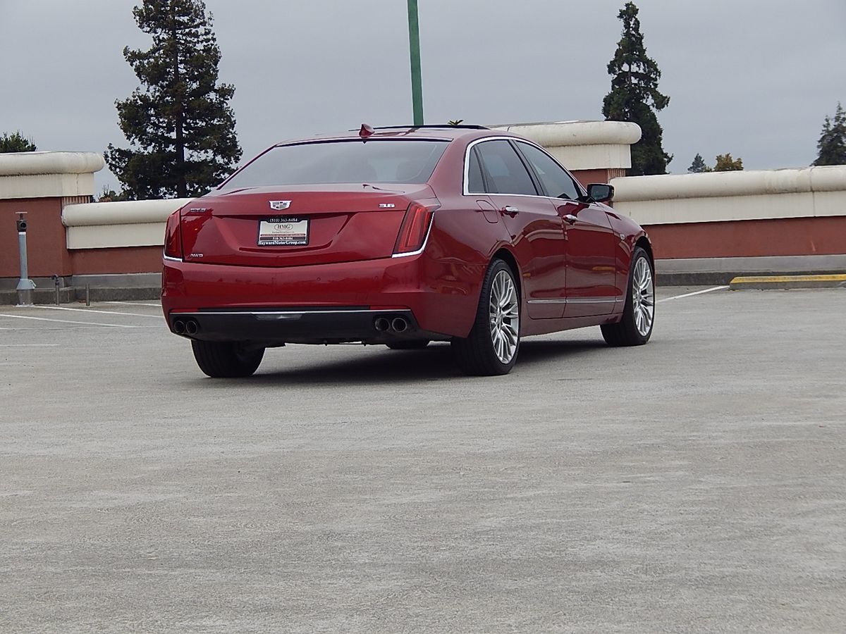 Cadillac CT6 photo 5