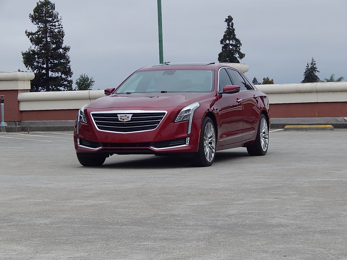 Cadillac CT6 photo 4
