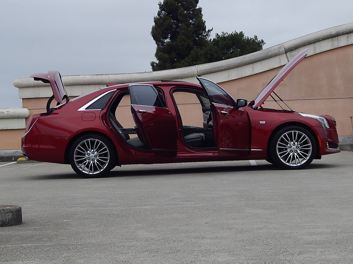 Cadillac CT6 photo 18
