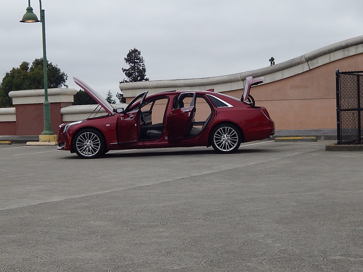 Cadillac CT6 photo 15