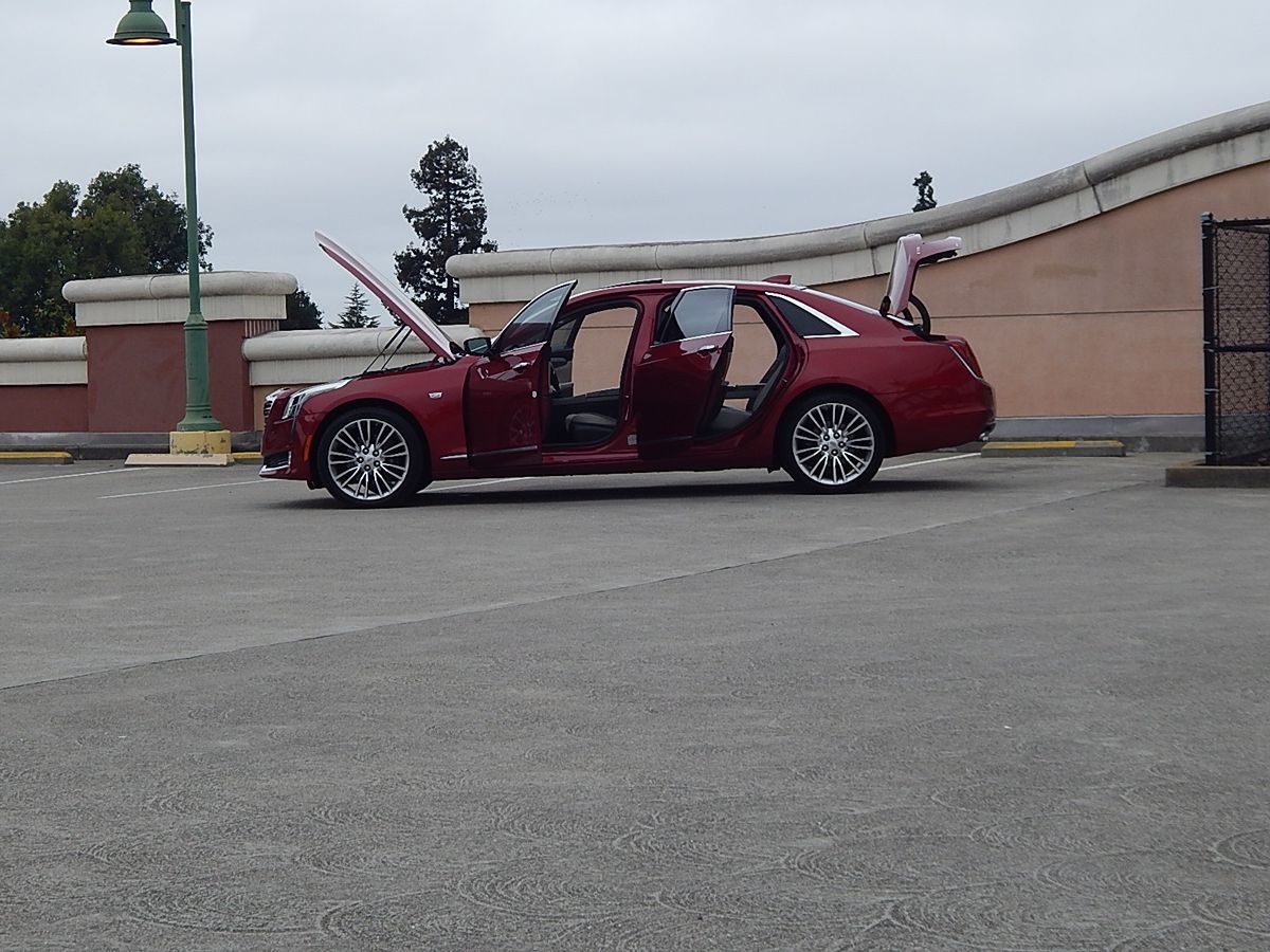 Cadillac CT6 photo 20