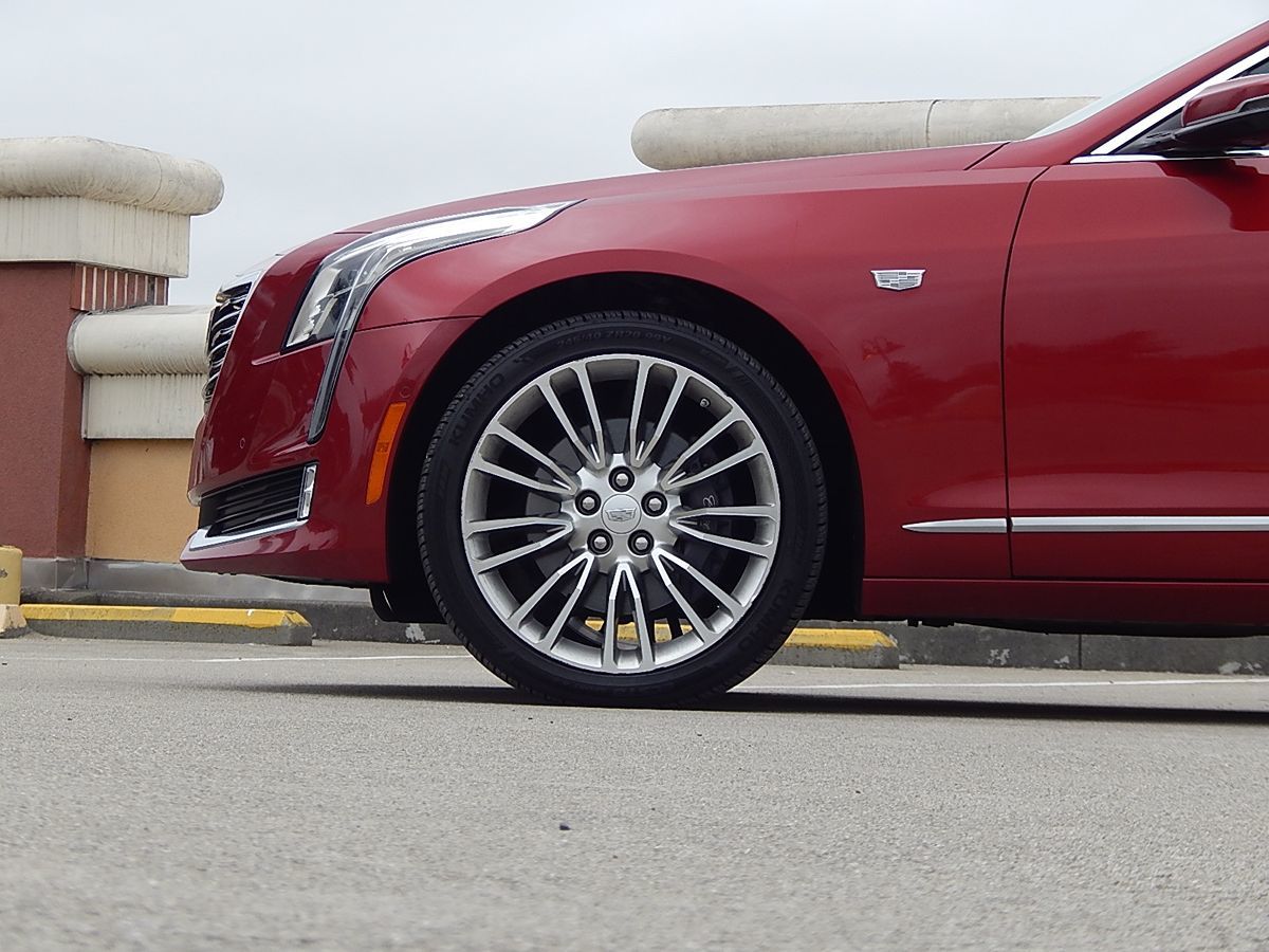 Cadillac CT6 photo 76