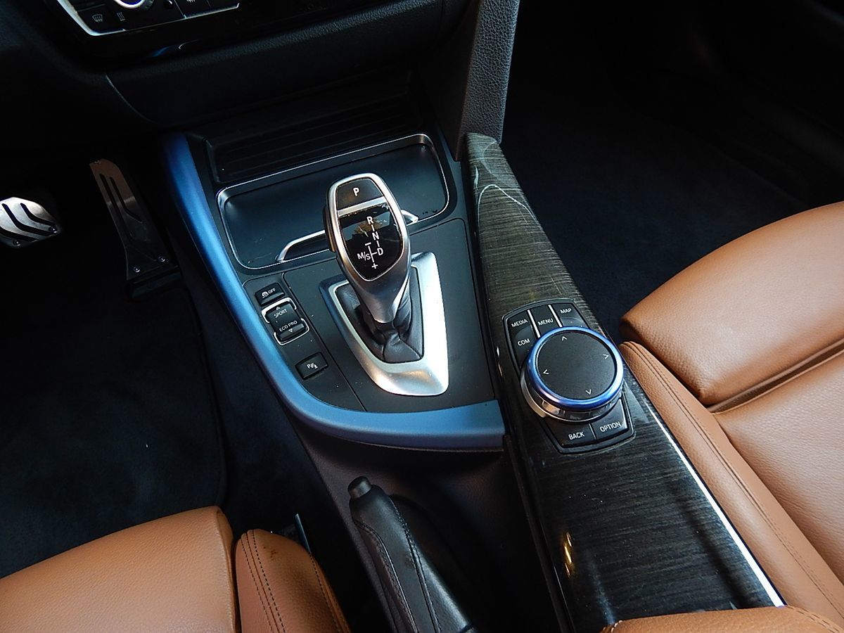 BMW 4 Series photo 36