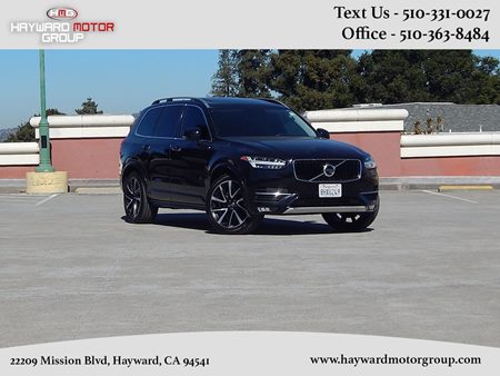 2019 Volvo XC90 Momentum