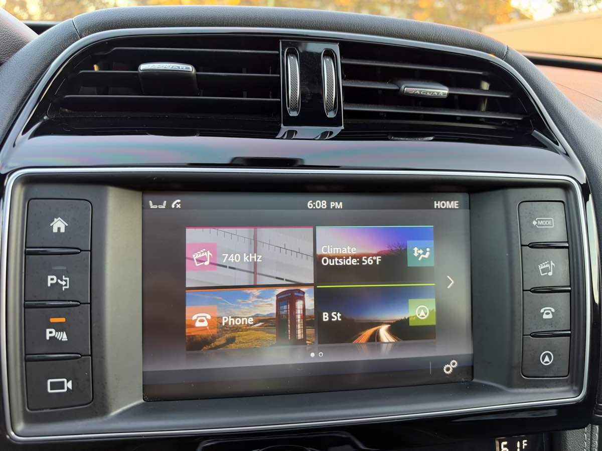 Photo 17 of this Jaguar F-PACE