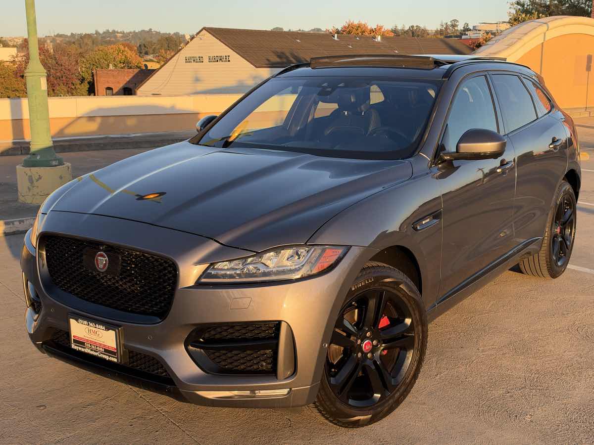 2018 Jaguar F-PACE