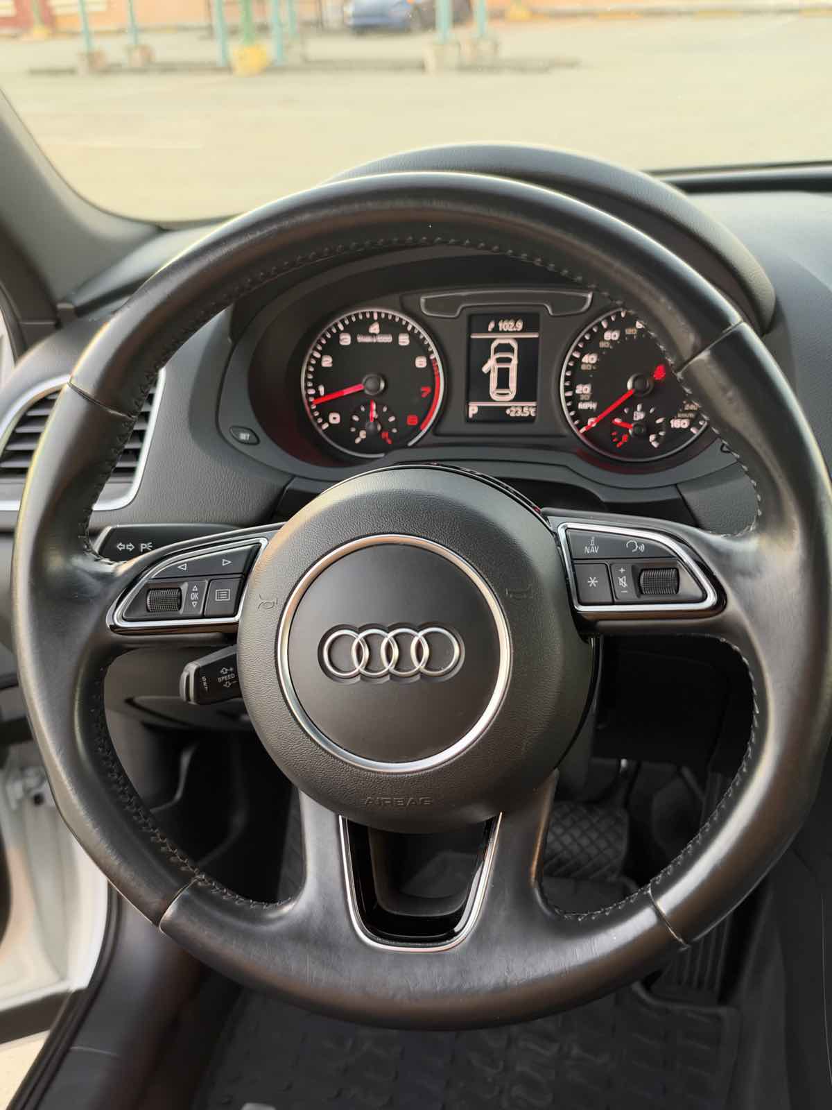 Photo 11 of this Audi Q3