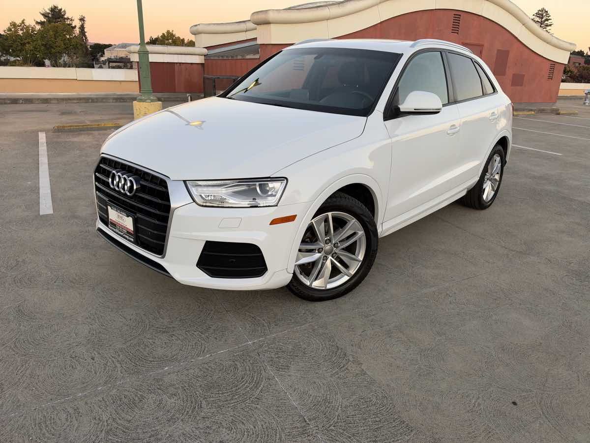 Photo 2 of this Audi Q3