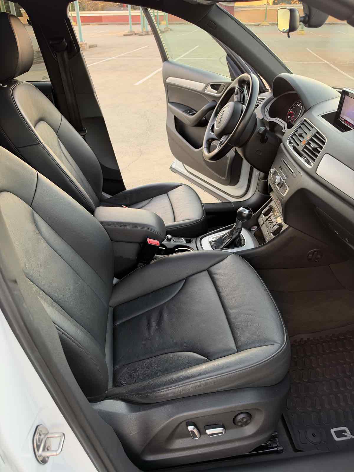 Photo 15 of this Audi Q3