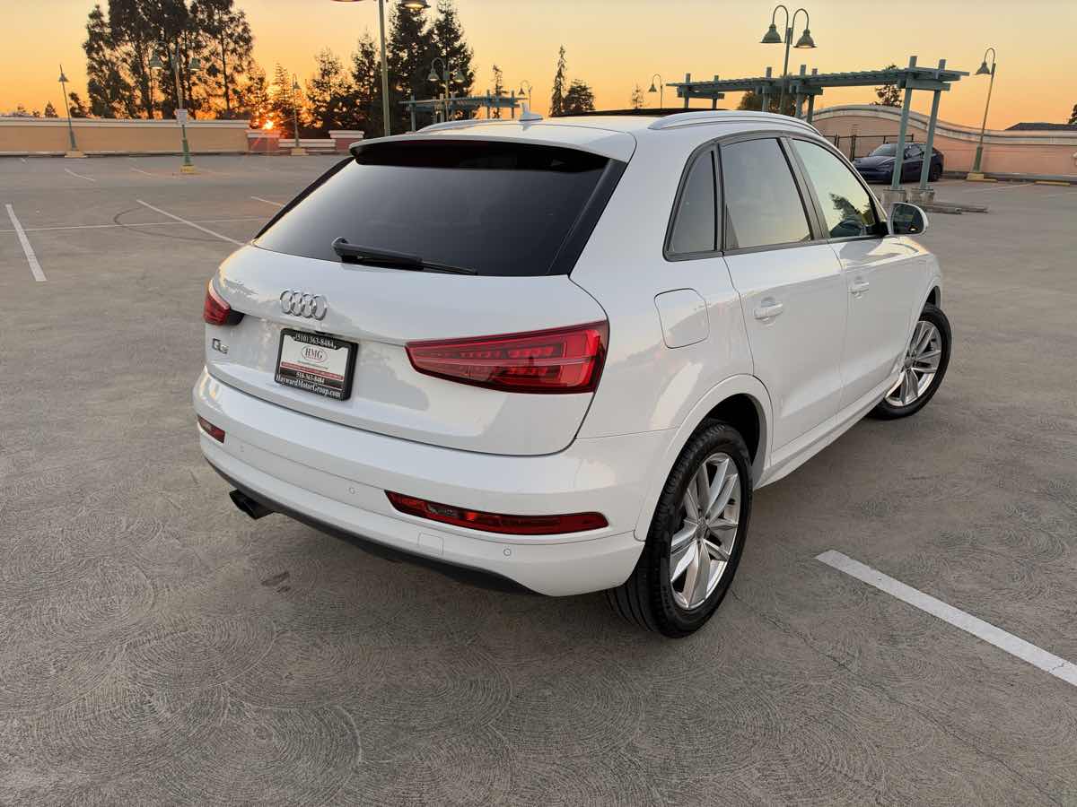 Photo 7 of this Audi Q3