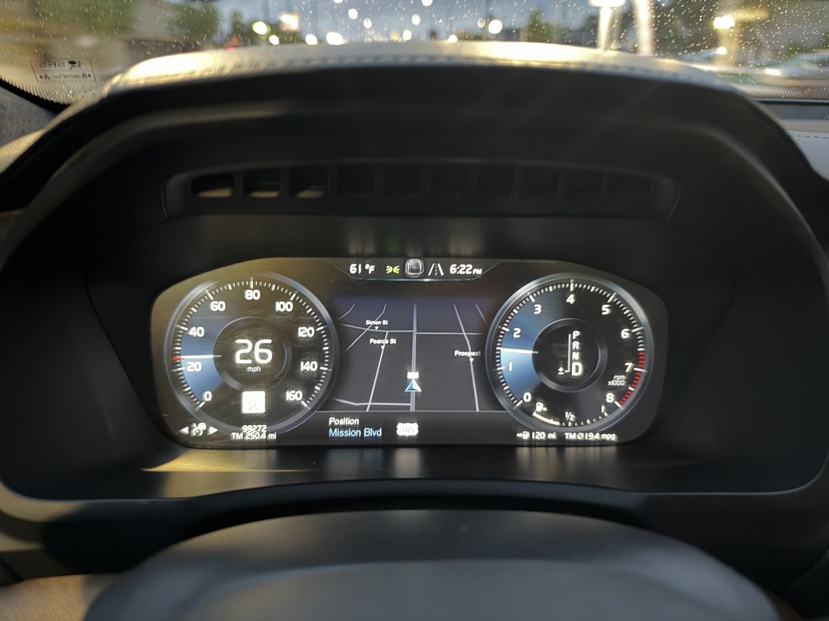 Photo 10 of this Volvo XC90