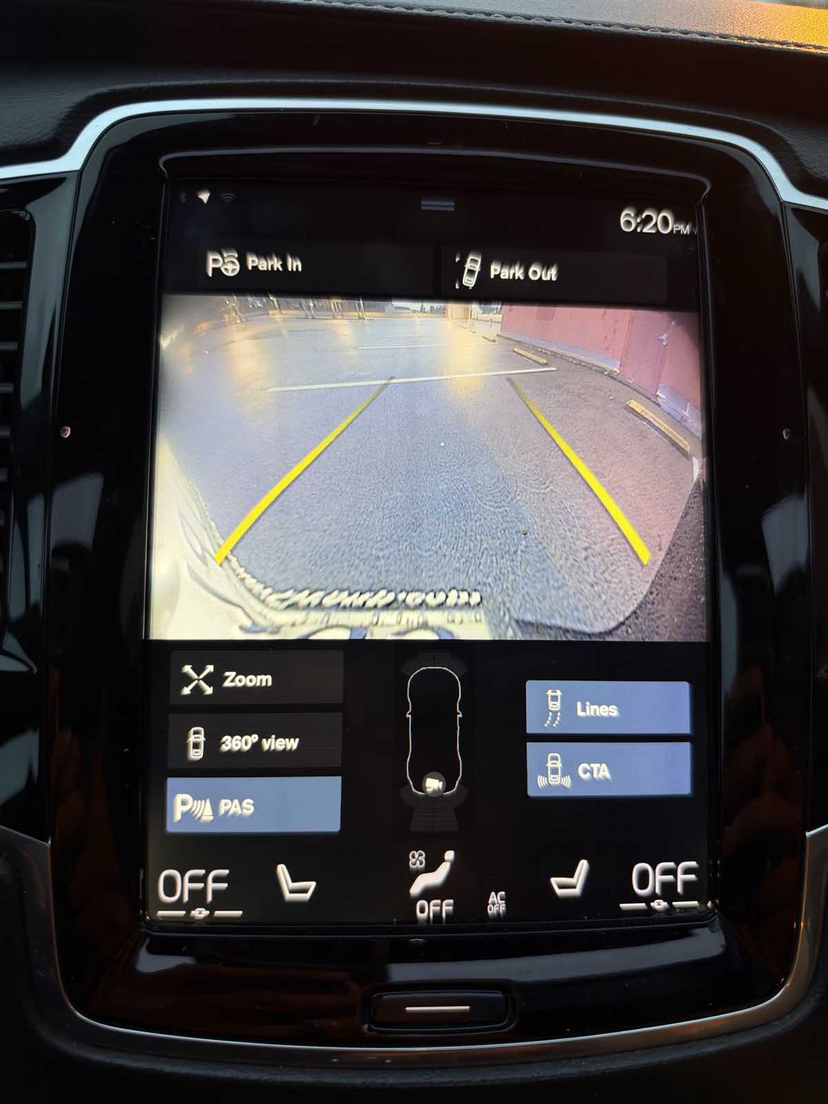 Photo 14 of this Volvo XC90