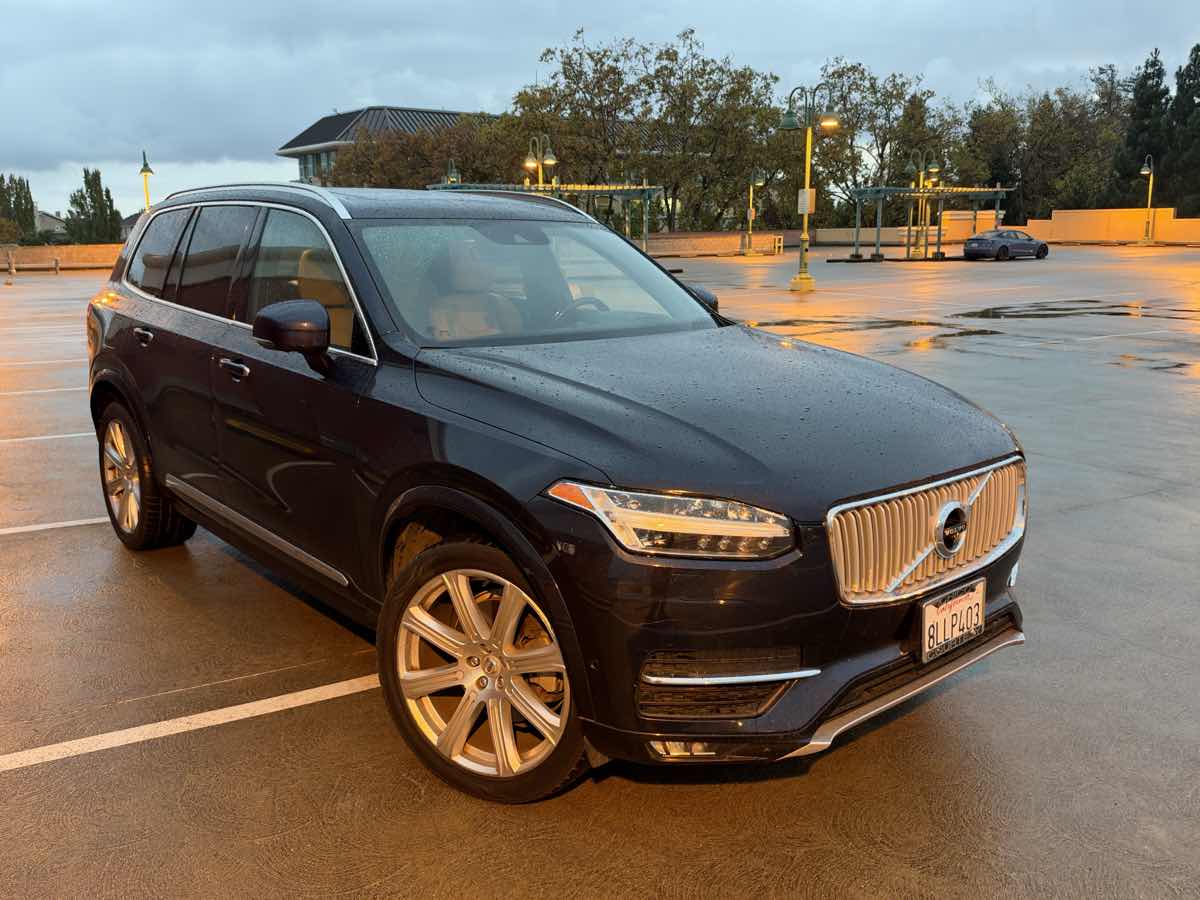 Photo 4 of this Volvo XC90