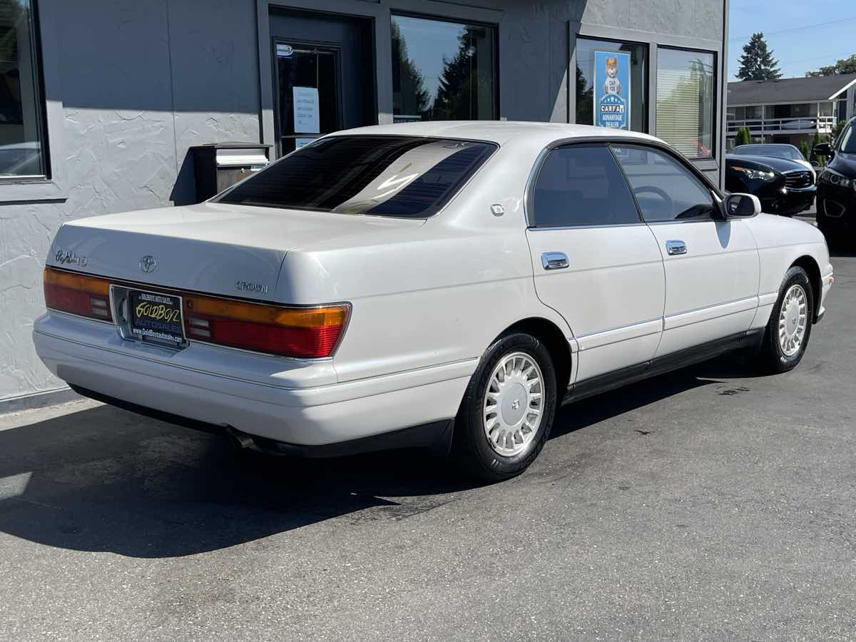 Sold 1994 Toyota Crown RHD in Puyallup