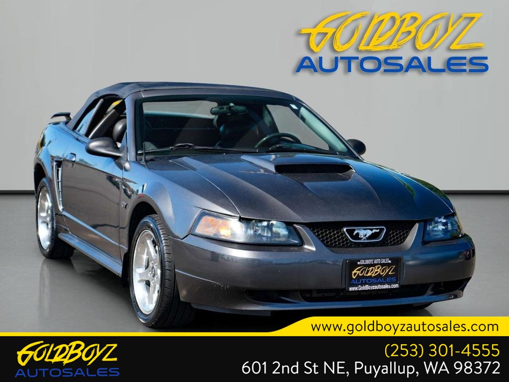 2003 Ford Mustang GT Deluxe