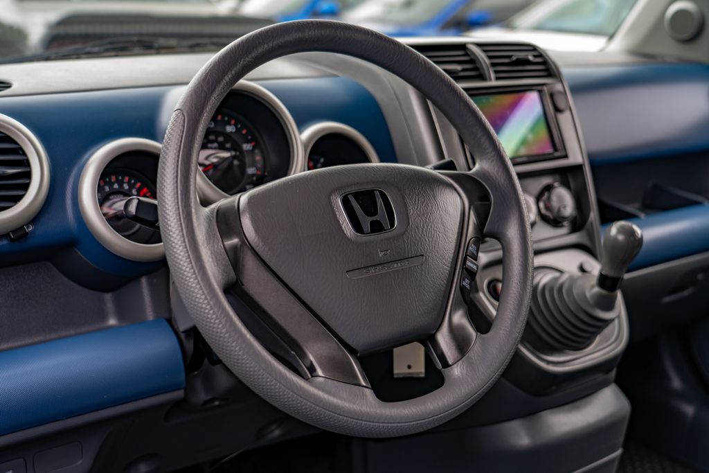 Sold 2004 Honda Element EX in Puyallup