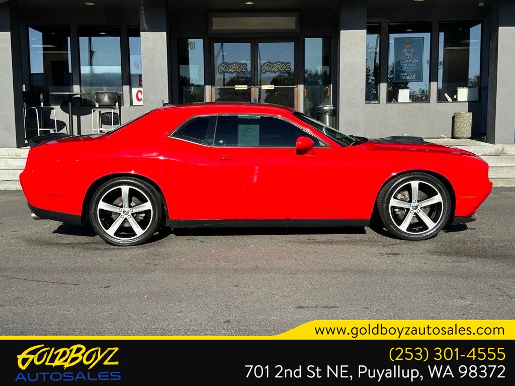 2015 Dodge Challenger R/T Shaker photo 2