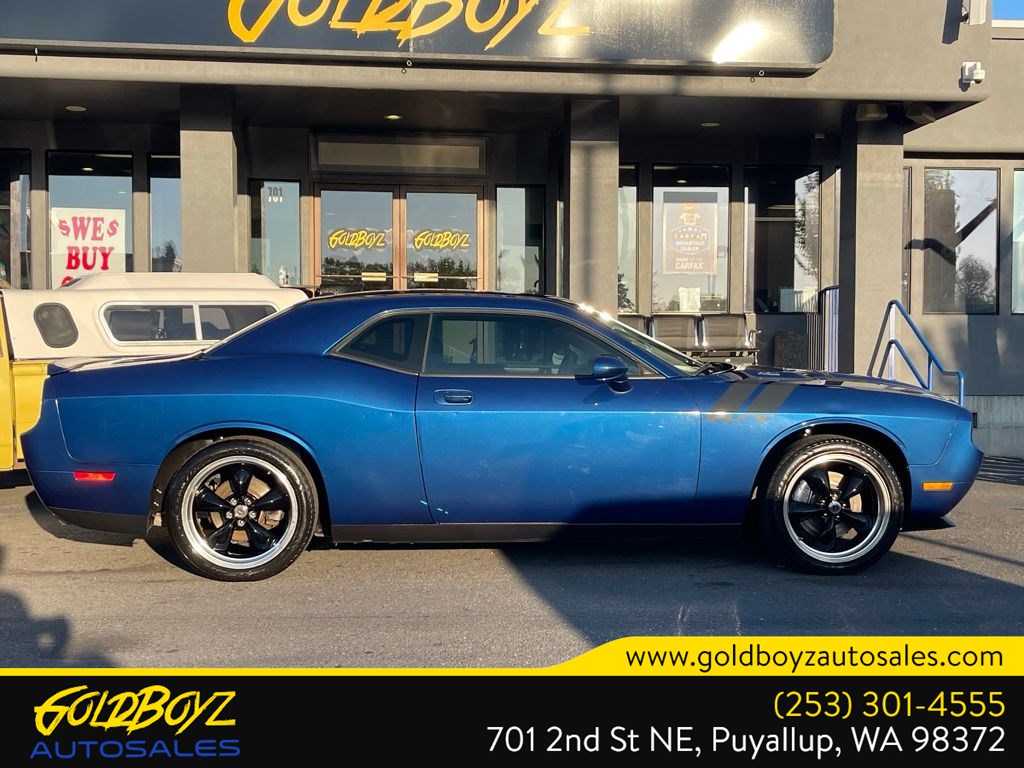 2009 Dodge Challenger R/T photo 2