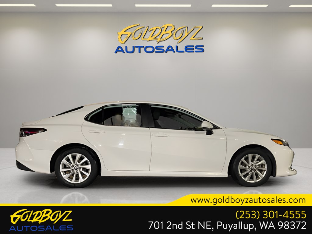 2024 Toyota Camry LE photo 2