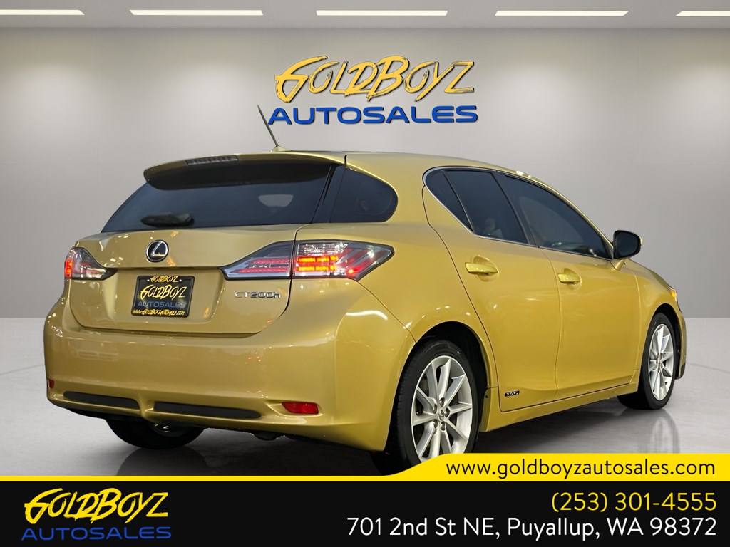 2011 Lexus CT 200h photo 3