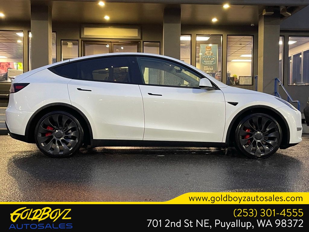2023 Tesla Model Y Performance photo 3