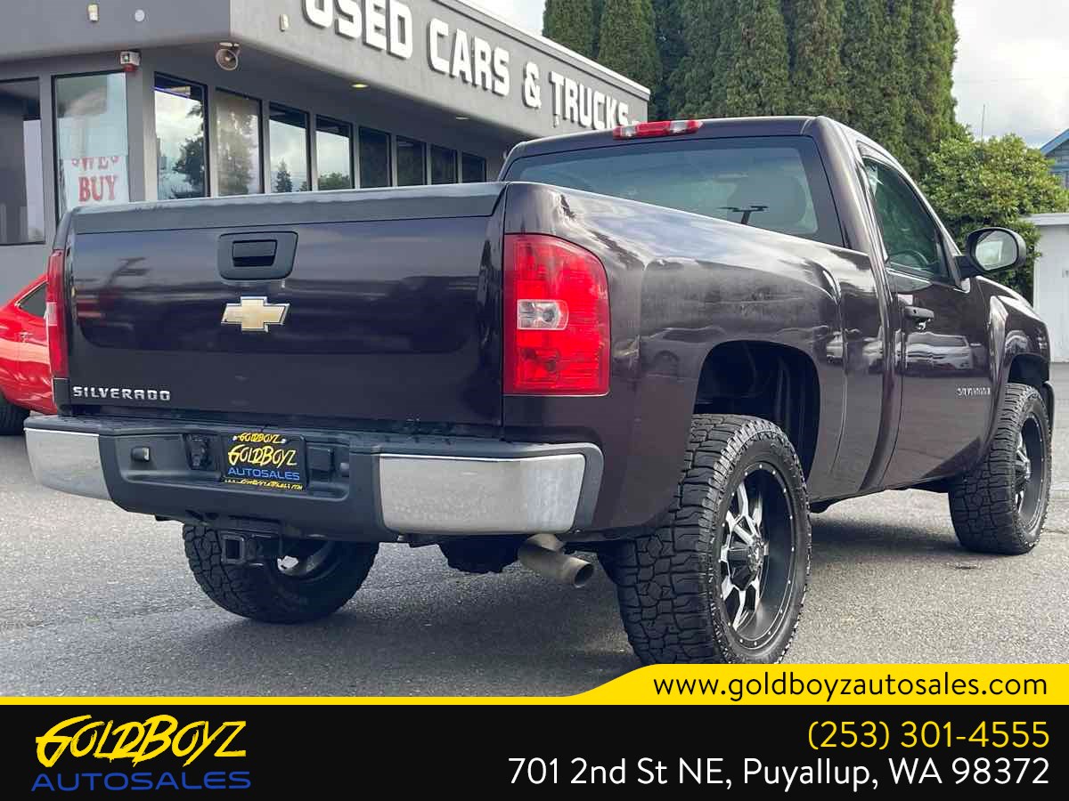 Photo 5 of this Chevrolet Silverado 1500