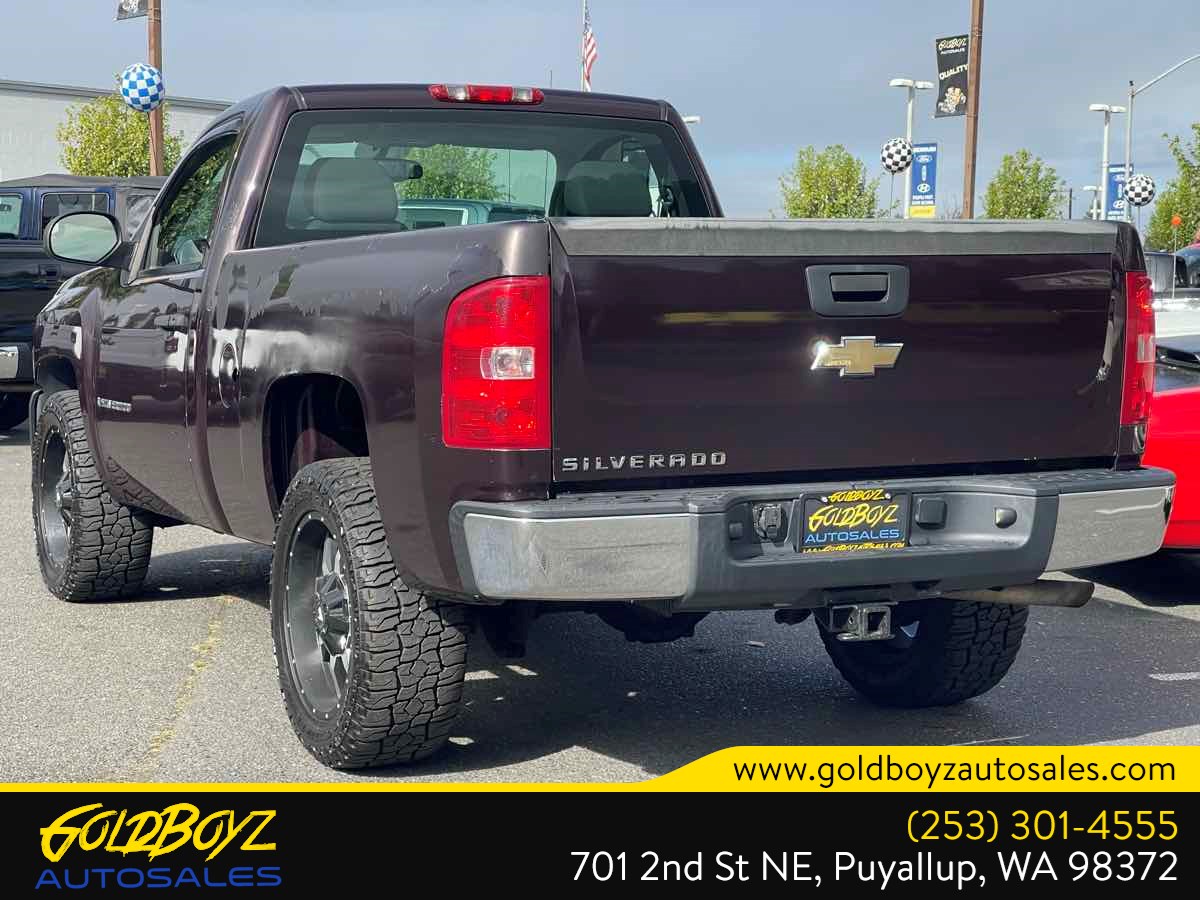 Photo 3 of this Chevrolet Silverado 1500