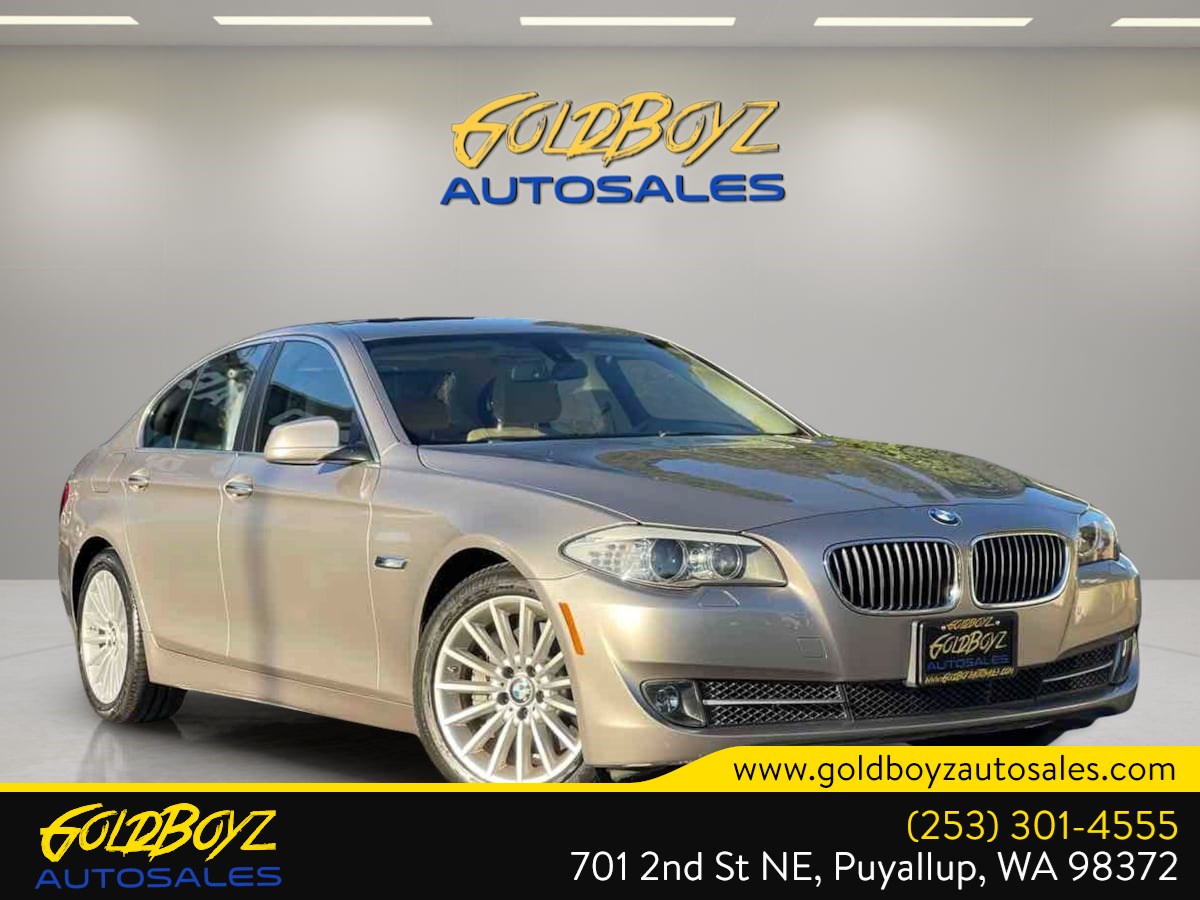 2013 BMW 5 Series 535i Sedan's photo
