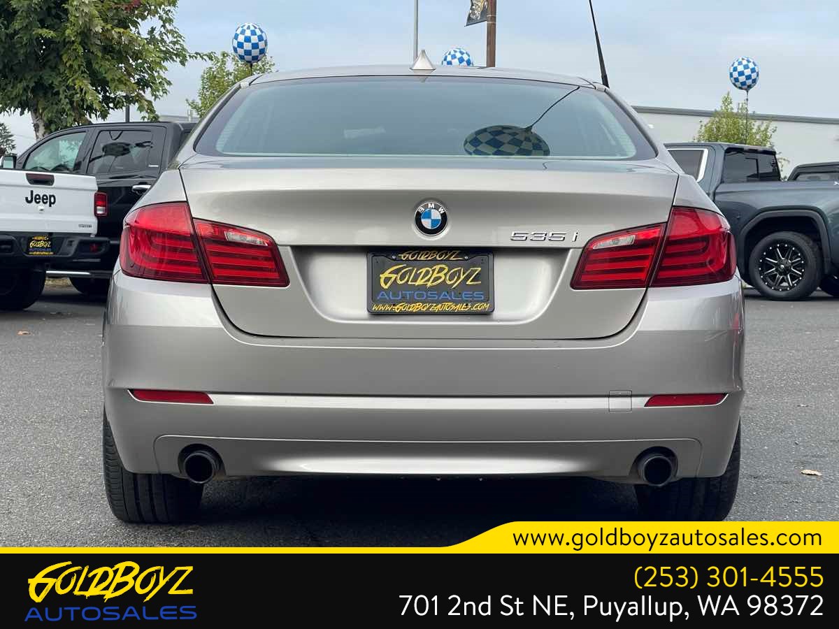 Photo 5 of this BMW 5 Series