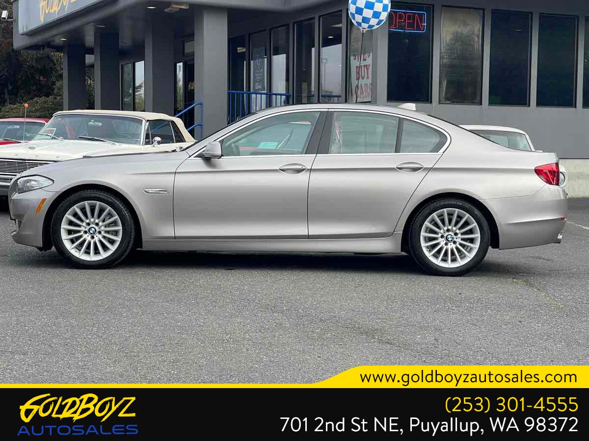 Photo 8 of this BMW 5 Series