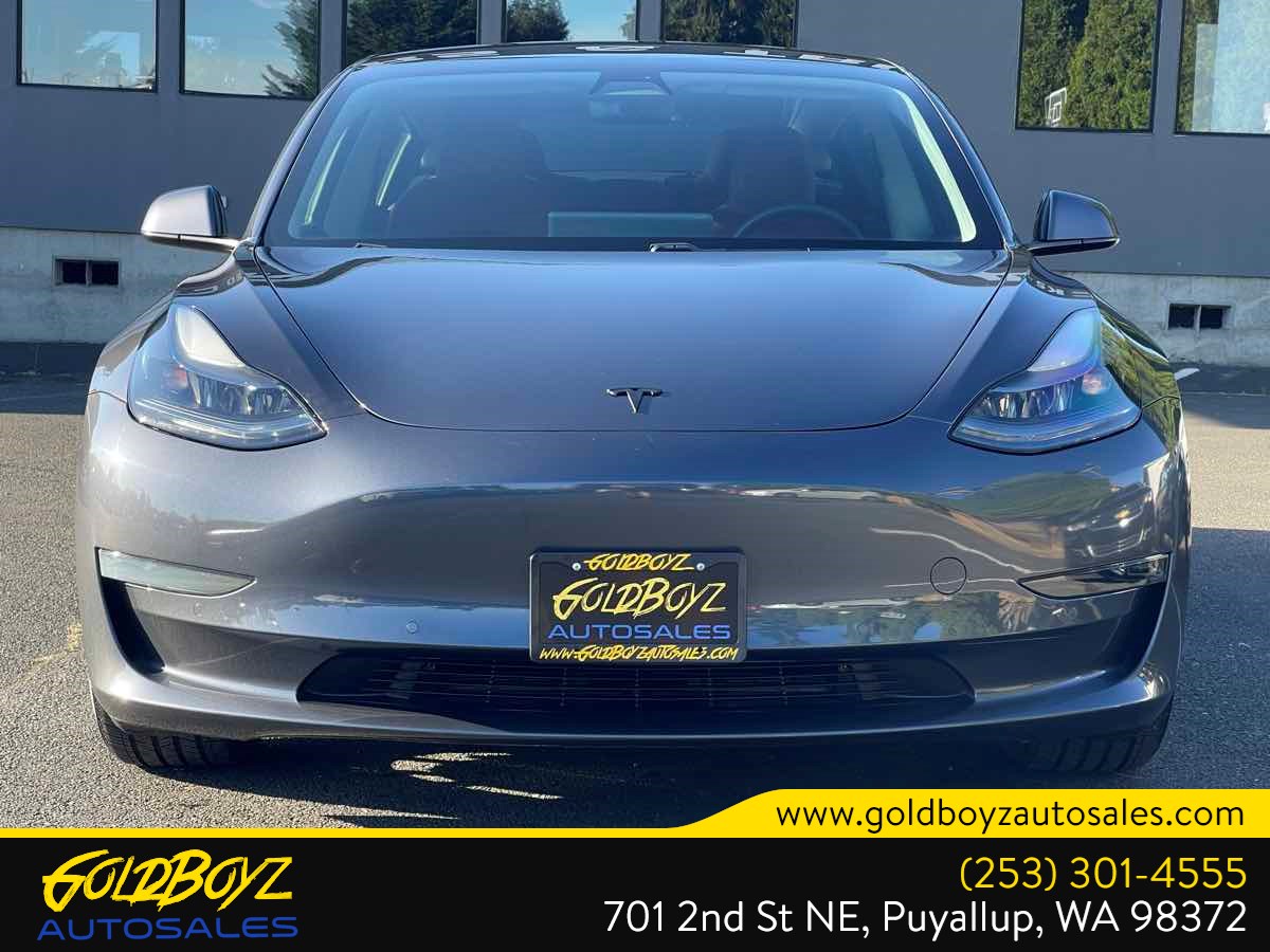 Photo 9 of this Tesla Model 3