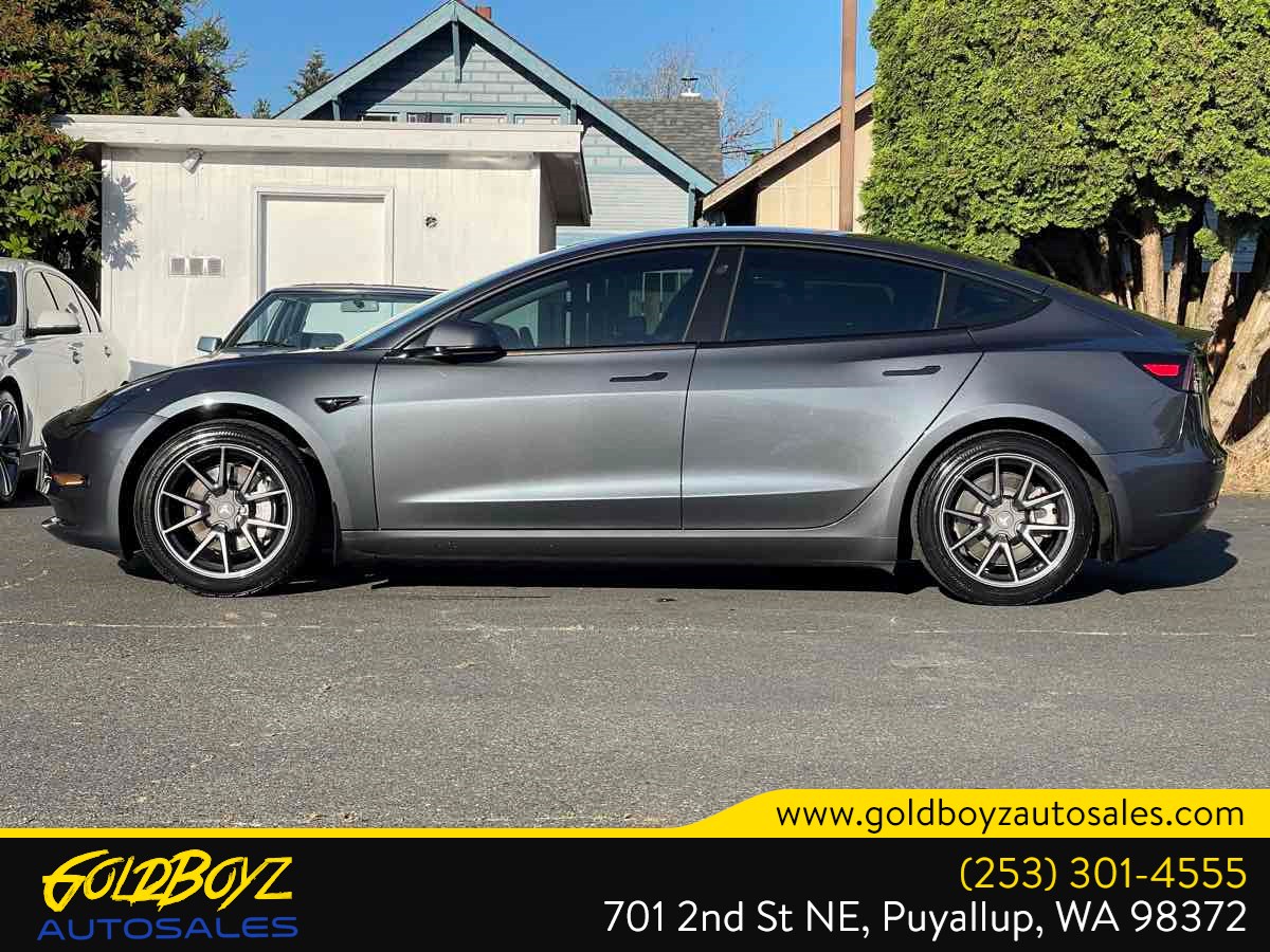 Photo 7 of this Tesla Model 3