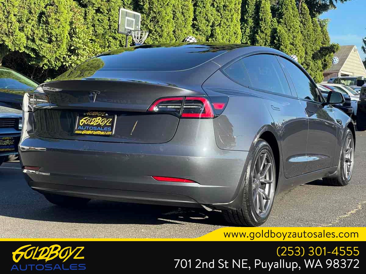 Photo 4 of this Tesla Model 3