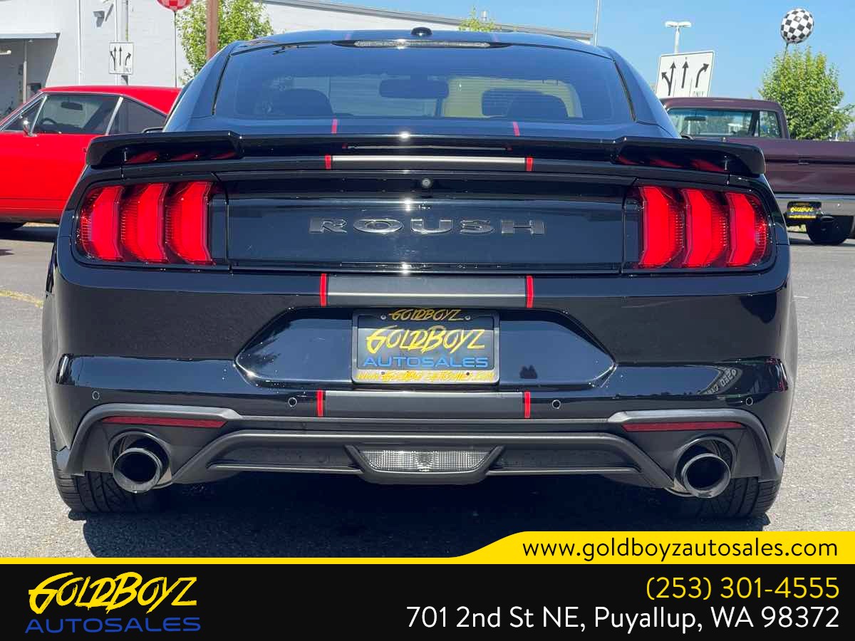 Ford Mustang photo 5