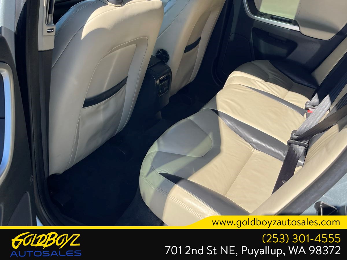 Volvo XC60 photo 15