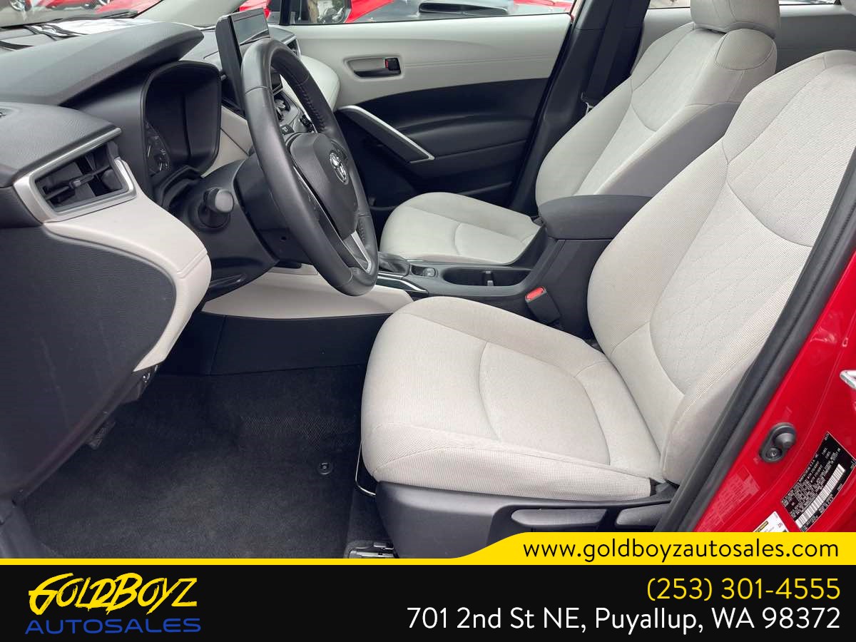 Toyota Corolla Cross photo 8