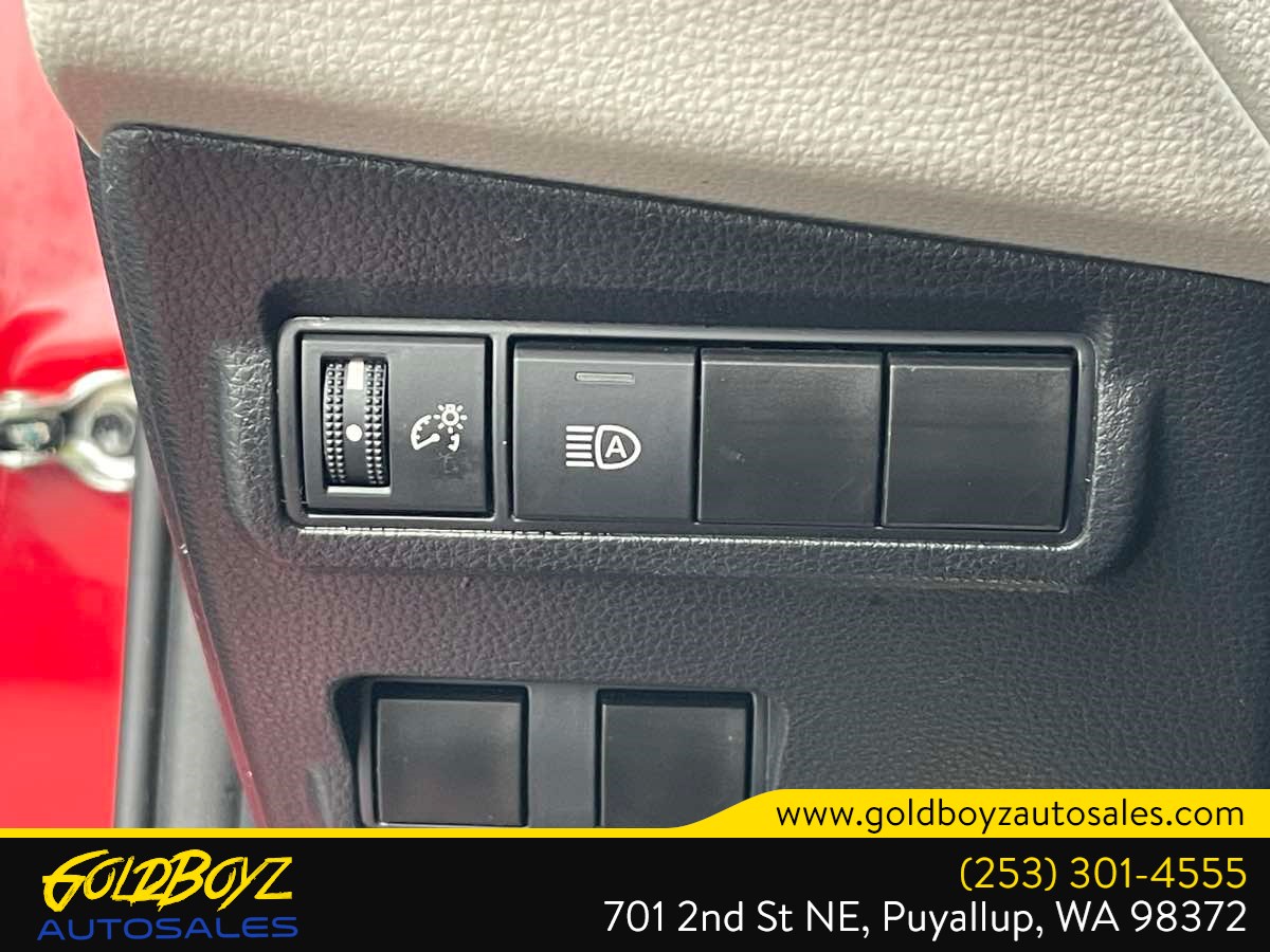 Toyota Corolla Cross photo 36