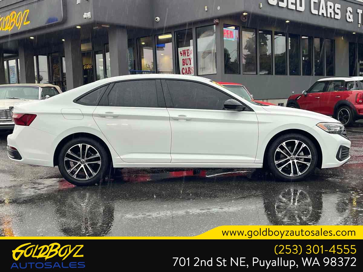 Volkswagen Jetta photo 2