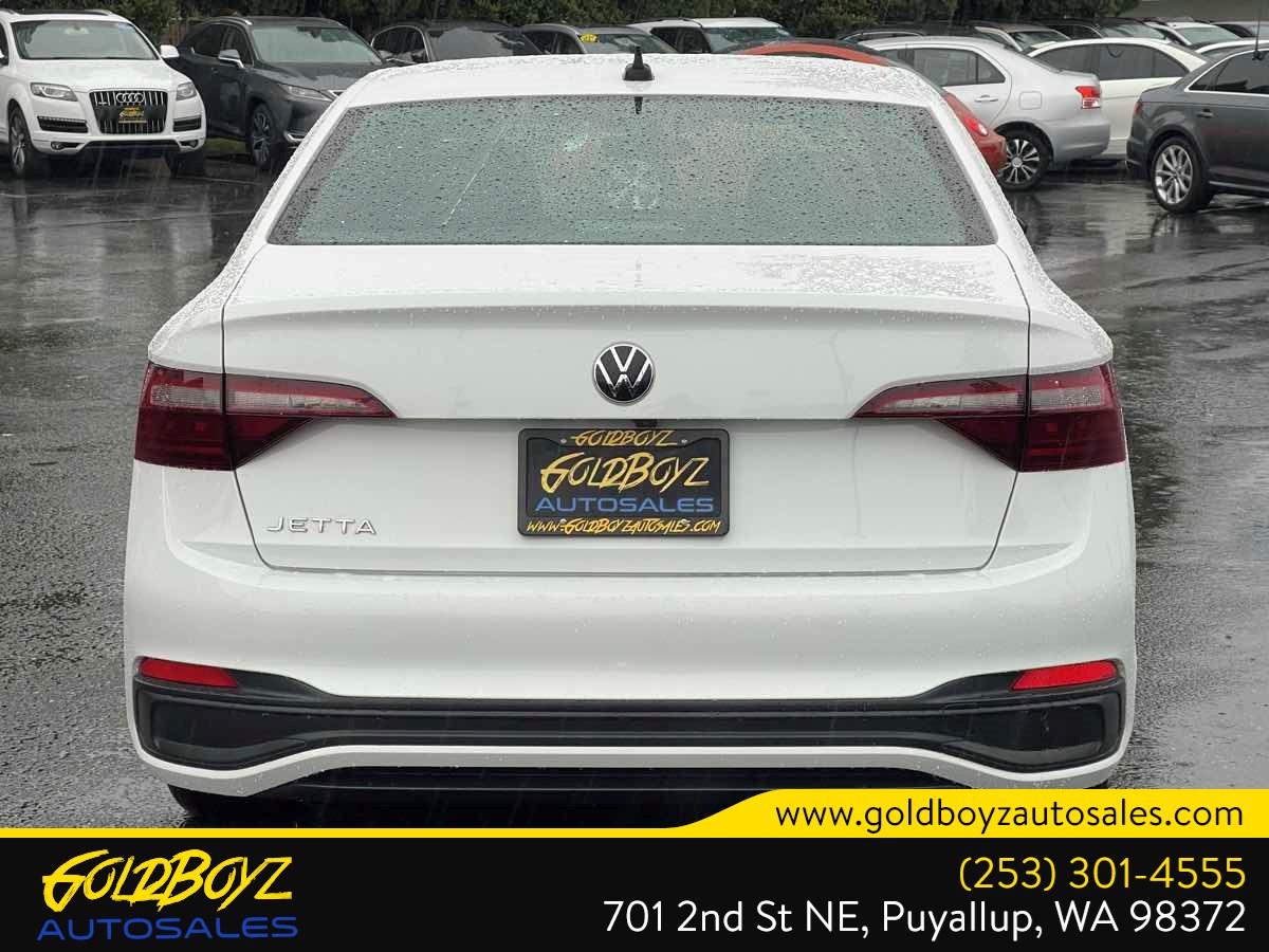 Volkswagen Jetta photo 4
