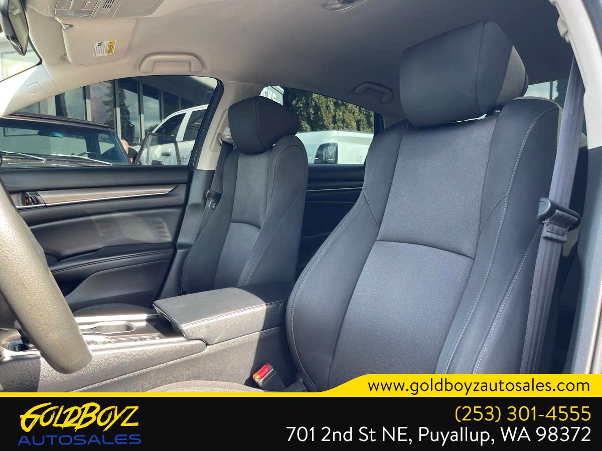 Honda Accord photo 12