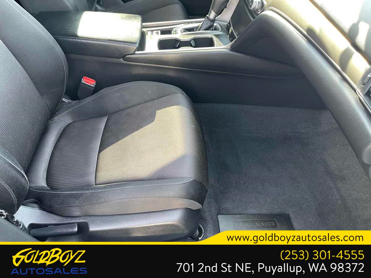 Honda Accord photo 25