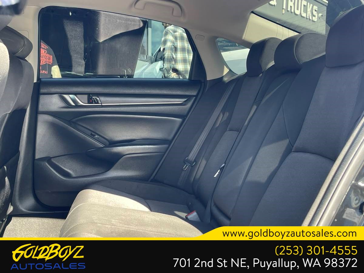 Honda Accord photo 16