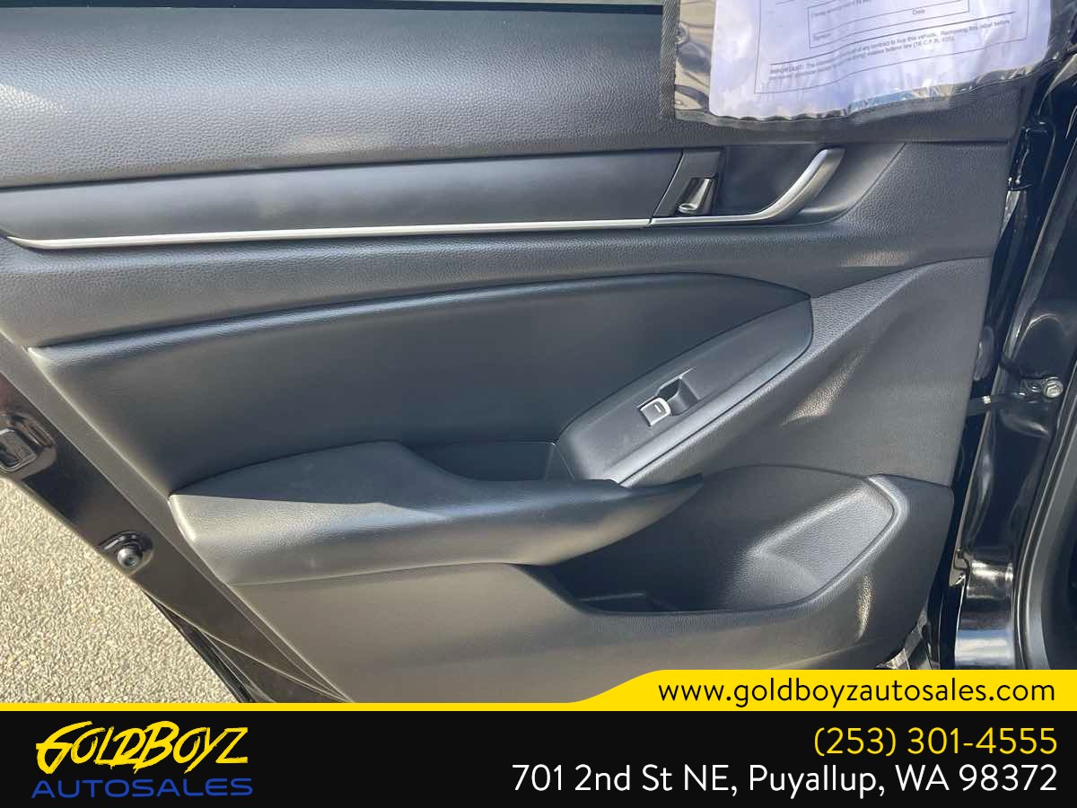 Honda Accord photo 14