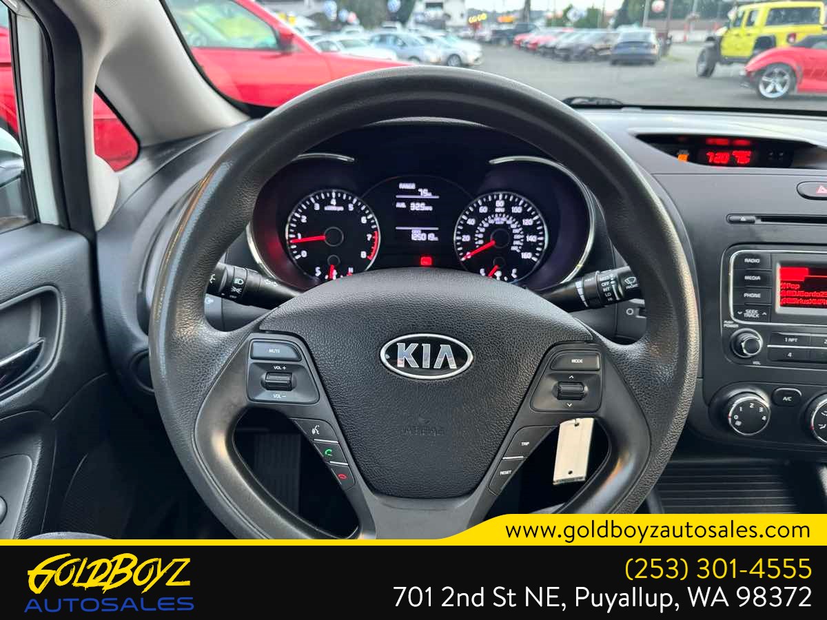 Kia Forte photo 11