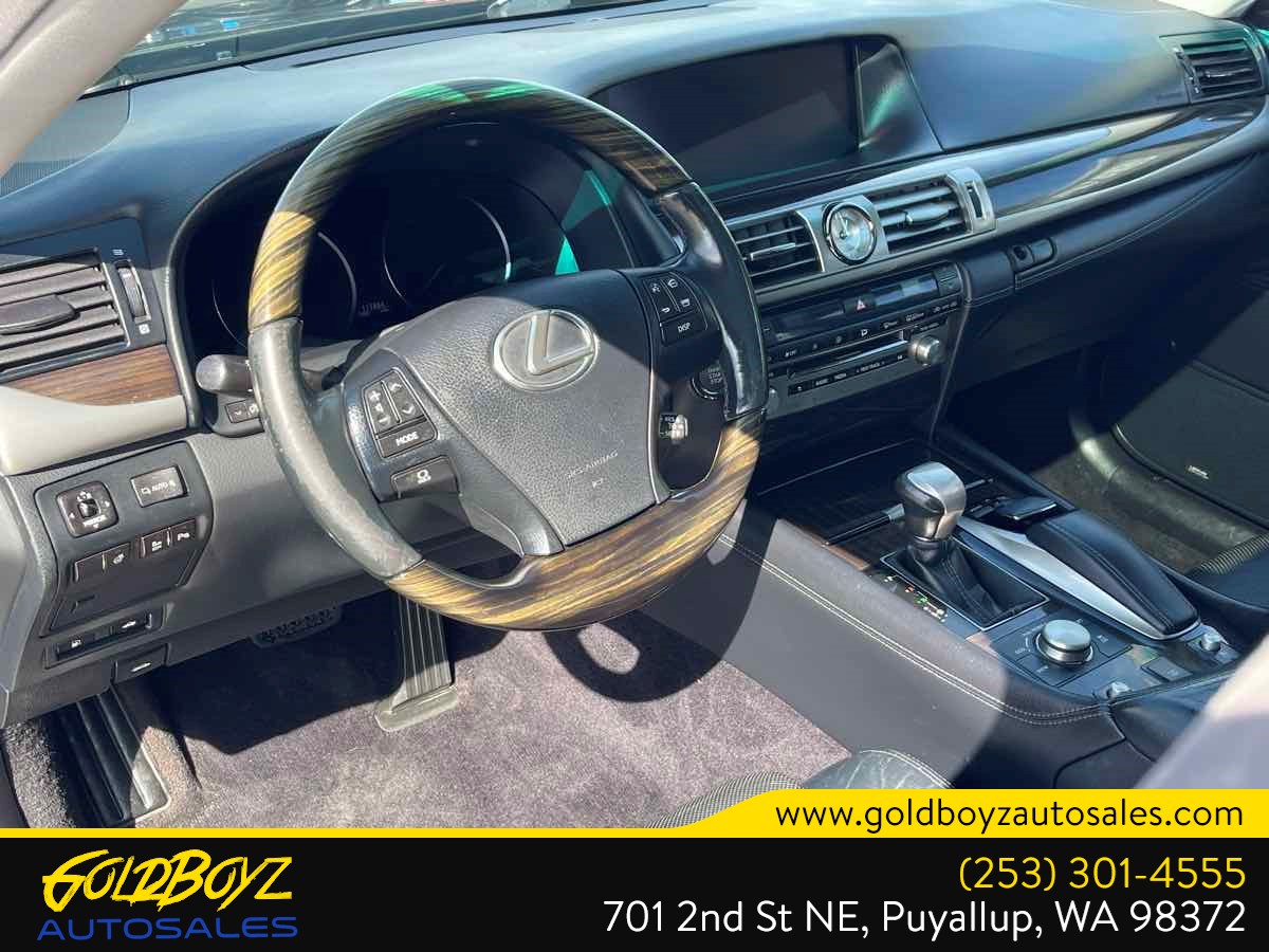 Lexus LS photo 11