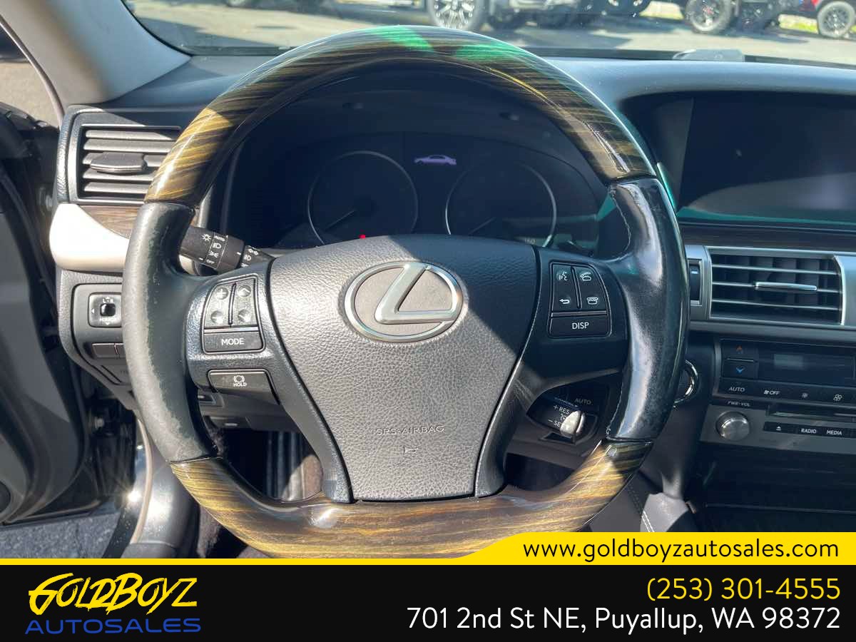 Lexus LS photo 30