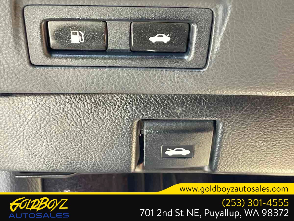 Lexus LS photo 46