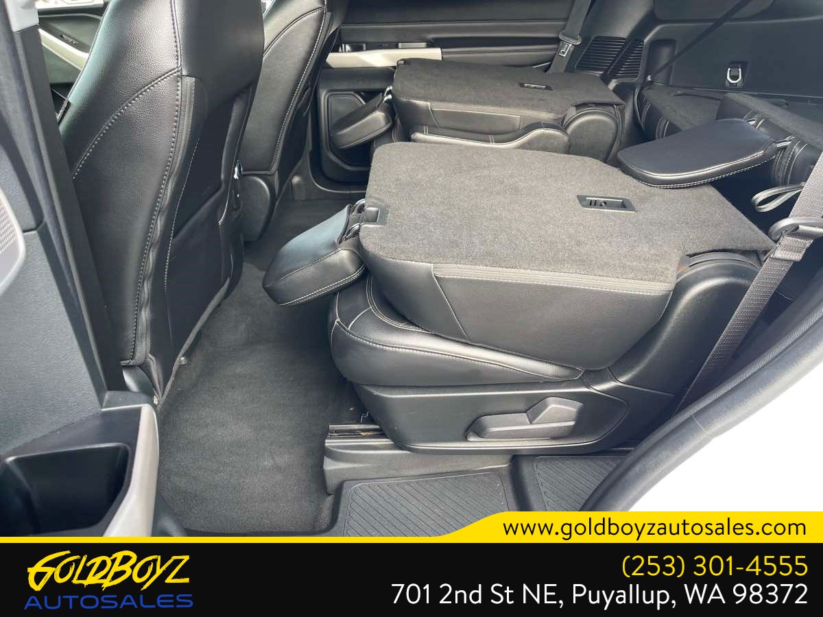 Ford Explorer photo 17
